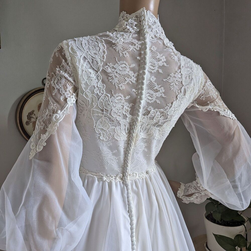Vintage 1970s Bridallure Wedding Dress Floral Lace Gown Train Bridal Maxi Size 4 - Picture 5 of 16